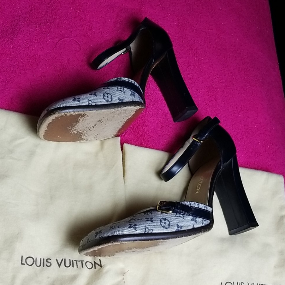 Louis Vuitton Pumps - Picture 12 of 14